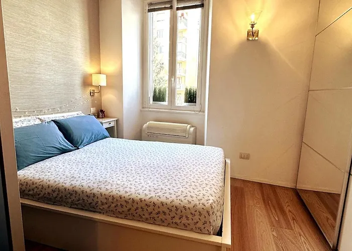 Stylish Navigli Apartment - Comfort & Good Vibes
